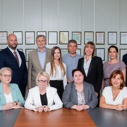 Команда компании работает с разными рынками и разными форматами