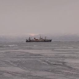 Рыбацкое судно на Дальнем Востоке. Архивное фото