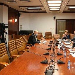 В Совете Федерации прошло совещание «О реализации механизма «регуляторной гильотины» в отраслях рыбопромышленного комплекса». Фото пресс-службы СФ
