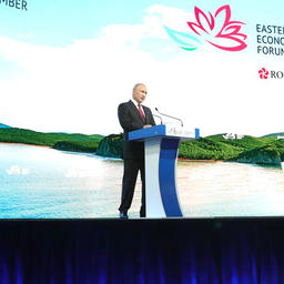 Президент Владимир ПУТИН на пленарном заседании ВЭФ в 2018 г. Фото пресс-службы главы государства