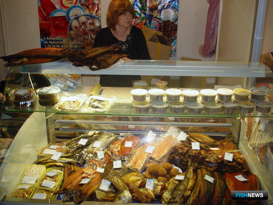 Рыбный прилавок в одном из магазинов Дальнего Востока