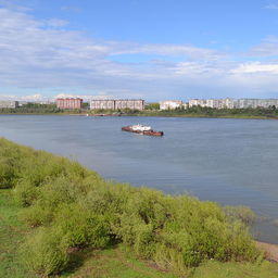 Река Томь (приток Оби) вблизи города Северска. Фото Артема Полоза («Википедия»)
