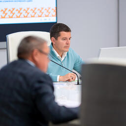 Губернатор Дмитрий АРТЮХОВ. Фото Анастасии Куманевой, пресс-служба Заксобрания ЯНАО, CC BY-SA 4.0