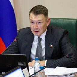 Председатель Комитета Совета Федерации по аграрно-продовольственной политике и природопользованию Александр ДВОЙНЫХ высказался за мораторий на наказания для рыбаков. Фото пресс-службы СФ