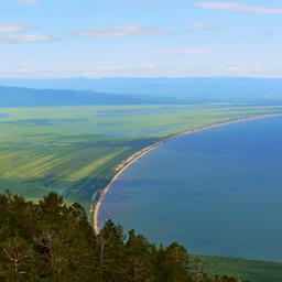 Баргузинский залив Байкала. Фото Аркадия Зарубина