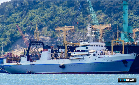 Промысловое судно «Интеррыбфлота» «Антур». Фото с сайта компании