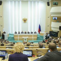 Совет Федерации одобрил правительственный закон о расширении требований по контролю иностранного участия на рыболовство в целом. Фото пресс-службы СФ