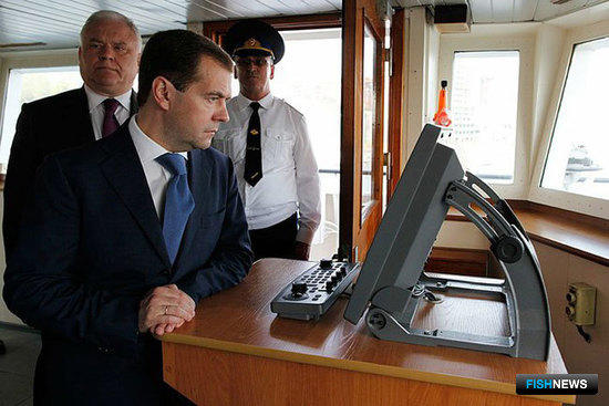 Президент Дмитрий МЕДВЕДЕВ на главном командном посту корабля «Командор» 