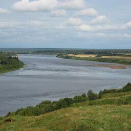 Вид на реку Вымь. Фото: забалуев («Википедия»), CC BY 3.0