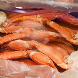 Продукция из глубоководного краба-стригуна. Архивное фото