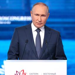 Выступление президента Владимира ПУТИНА на пленарном заседании Восточного экономического форума. Фото: Бобылёв Сергей, Фотохост-агентство ТАСС