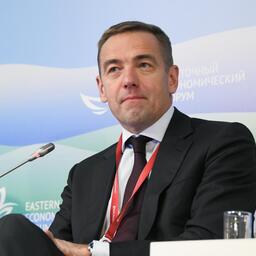Заместитель министра промышленности и торговли Виктор ЕВТУХОВ на сессии ВЭФ. Фото Антона Балашова, фотобанк Росконгресса