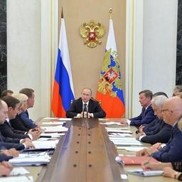Совещание президента Владимира Путина с членами Правительства. Фото пресс-службы Кремля