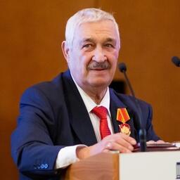 Экс-заместитель министра рыбного хозяйства СССР, заслуженный работник рыбного хозяйства России, почетный гражданин Мурманской области Вячеслав ЗИЛАНОВ