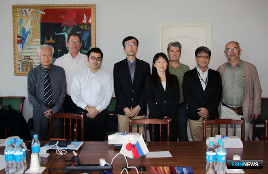 Участники российско-японского симпозиума. Фото пресс-службы ТИНРО-Центра