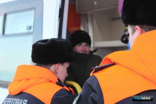 Горе-мореплавателя госпитализировали. Фото пресс-службы Пограничного управления ФСБ России по Сахалинской области