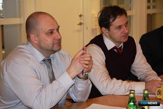 Виктор РЯБИКОВ, региональный бизнес-менеджер по Европе, России и странам СНГ компании "Альфа Лаваль" (слева)