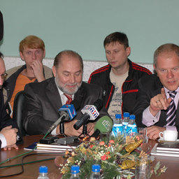 Встреча руководителя Госкомрыболовства Андрея Крайнего с рыбаками Приморья. Владивосток, сентябрь 2007 г.