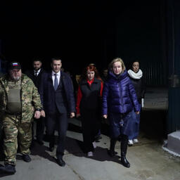 Глава Хабаровского края Дмитрий ДЕМЕШИН в Охотском округе — встретился с руководителями предприятий рыбной отрасли. Фото пресс-службы правительства региона