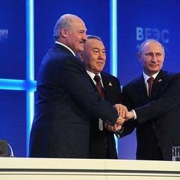 29 мая 2014 г. в Астане главы Беларуси, Казахстана и России подписали Договор о Евразийском экономическом союзе. Фото пресс-службы Президента РФ