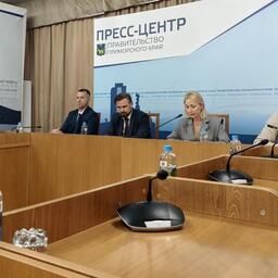 В правительстве Приморья прошел круглый стол, посвященный вопросам защиты и сохранения водных биоресурсов