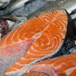 В перечень вошла в том числе продукция из лососевых