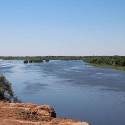 Река Ашулук, на которой расположен один из предлагаемых участков. Фото Insider