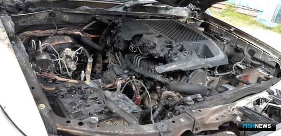 Сгоревший автомобиль. Фото пресс-службы Нижнеобского теруправления Росрыболовства 