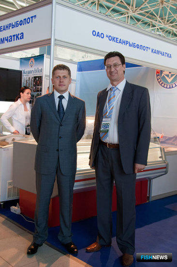 Генеральный директор ОАО "Океанрыбфлот" Евгений НОВОСЕЛОВ (слева)