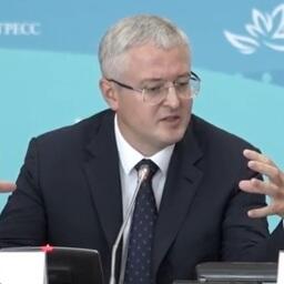 Губернатор Камчатки Владимир СОЛОДОВ на сессии ВЭФ заявил о важности продвижения бренда дикой рыбы