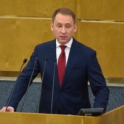 На пленарном заседании Госдумы законопроект представил министр природных ресурсов и экологии Александр КОЗЛОВ. Кадр видео ГД