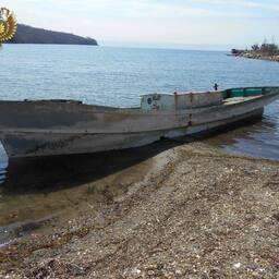 Затонувшее судно подняли из акватории бухты Пяти Охотников. Фото из телеграм-канала Дальневосточной транспортной прокуратуры