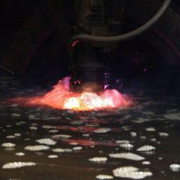 Адмиралтейские верфи приступили к резке металла для очередного супертраулера Русской рыбопромышленной компании. Фото пресс-службы РРПК