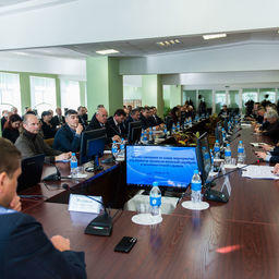 Рабочее совещание по плану мероприятий для развития промысла японской скумбрии и дальневосточной сардины (иваси) во Владивостоке. Фото пресс-службы Дальрыбвтуза