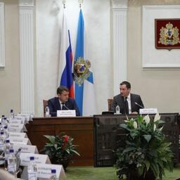 Руководитель Росрыболовства Илья ШЕСТАКОВ и губернатор Александр ЦЫБУЛЬСКИЙ на заседании рыбохозяйственного совета Архангельской области. Фото Ивана Малыгина