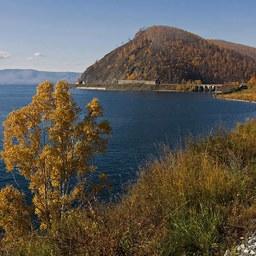 Золотая осень на Байкале. Фото с сайта nature.baikal.ru