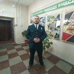 Главный государственный таможенный инспектор отделения экспертизы пищевых товаров Дмитрий КАПУСТИН