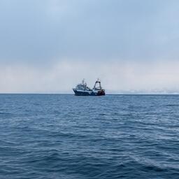 В 2015 г. рыбацкие суда перешли с разрешительного на уведомительный порядок неоднократного пересечения госграницы. Фото предоставлено ЮКРК