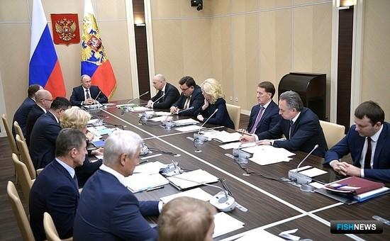 Привлечение частных инвестиций в нацпроекты обсуждалось на совещании президента Владимира Путина с членами правительства. Фото пресс-службы главы государства