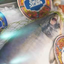 Российский лосось и красная икра от «Дикого Улова» на выставке в Брюсселе. Фото пресс-службы Росрыболовства