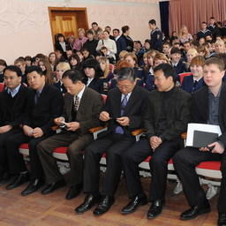 Подписание соглашения между корпорацией Korea Trading & Industries Co., Ltd и Владморрыбколледжем об учреждении стипендии для учащихся ВМРК. Владивосток, январь 2011 г.